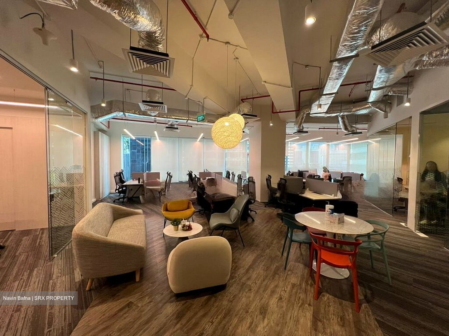 PLUS (D1), Office #463106691
